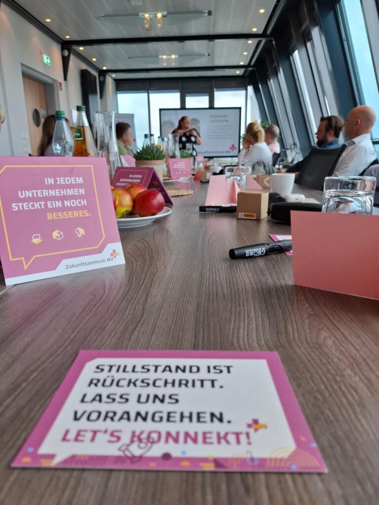 Führung im Wandel: A-ROSA setzt auf individuelle Qualifizierung mit dem Zukunftszentrum MV+ Führung im Wandel: A-ROSA setzt auf individuelle Qualifizierung mit dem Zukunftszentrum MV+